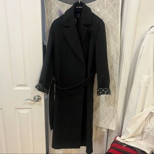 Black cashmere Luis Vuitton woman’s coat size 40